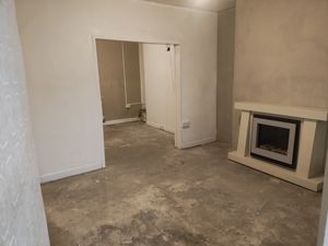 Photo 11- click for photo gallery